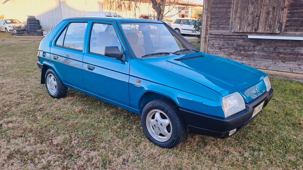Skoda Favorit 136 LS SOLD NEW IN ITALY ! ONLY 1 OWNER