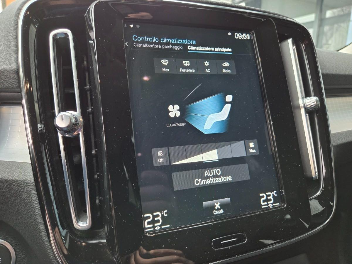 VOLVO XC40 1.5 t2 Momentum Pro