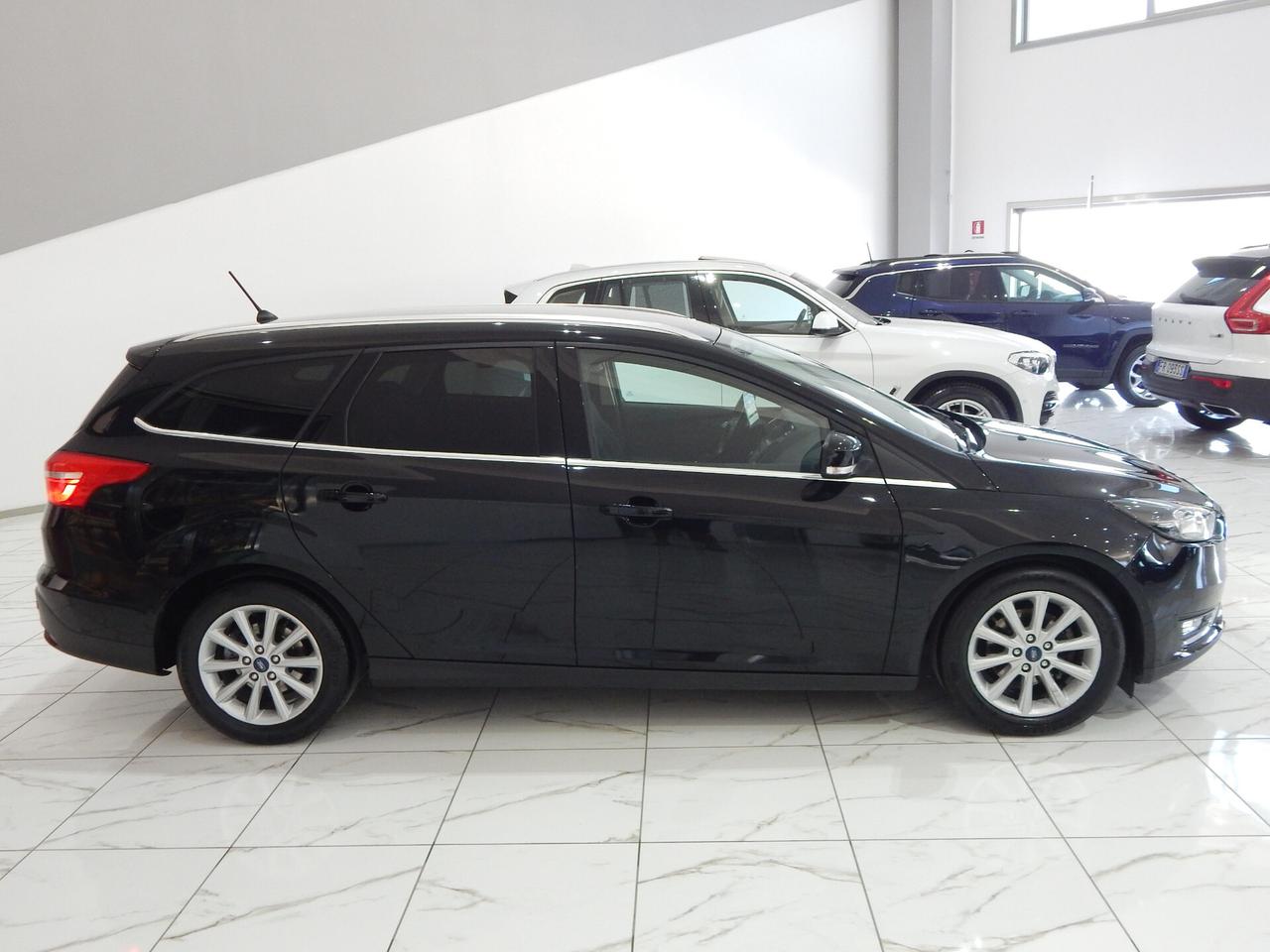 Ford Focus SW 1.5 TDCI Titanium S&S NAVI-PARK-KAMERA-LED