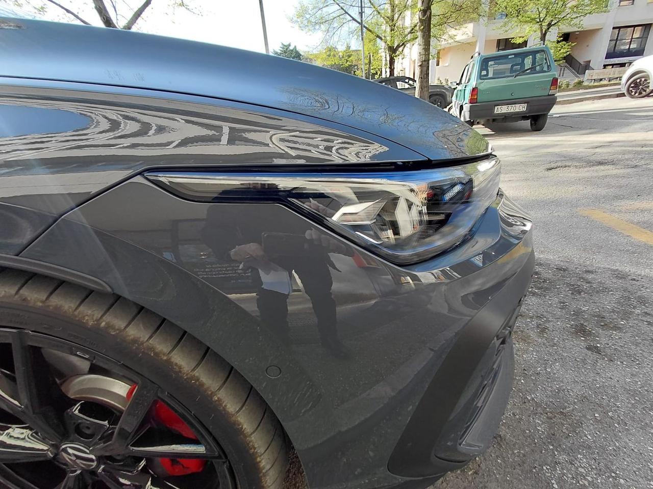 Volkswagen Golf 2.0 tsi DSg 265 Cv TSI GTI #10384