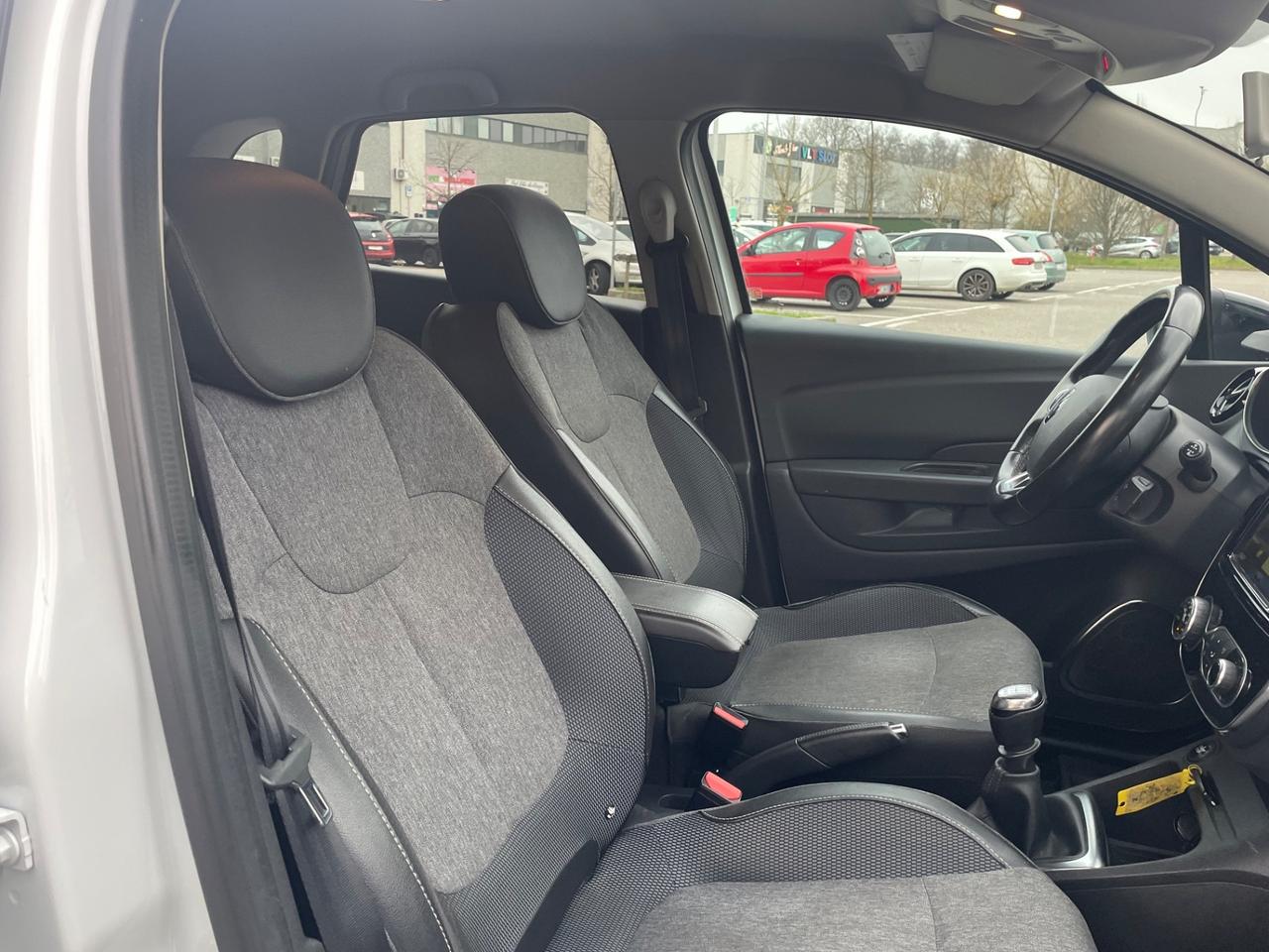 Renault Captur TCe 130 CV*Neopatentati*Navi*Solo 95000km*