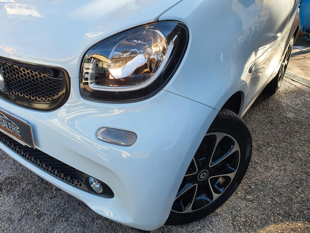 Smart ForTwo 1.0 71cvAUTOMATICA/LED/TETTO