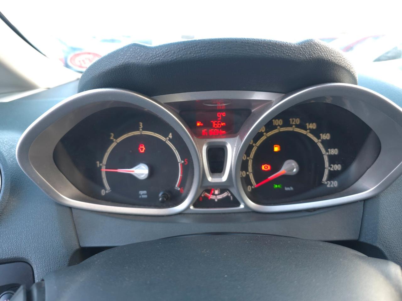 Ford Fiesta 1.4 TDCi 5p. Titanium