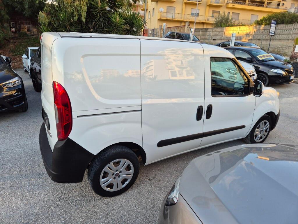 Fiat Doblo CARGO 3 POSTI 1.6 MJTD