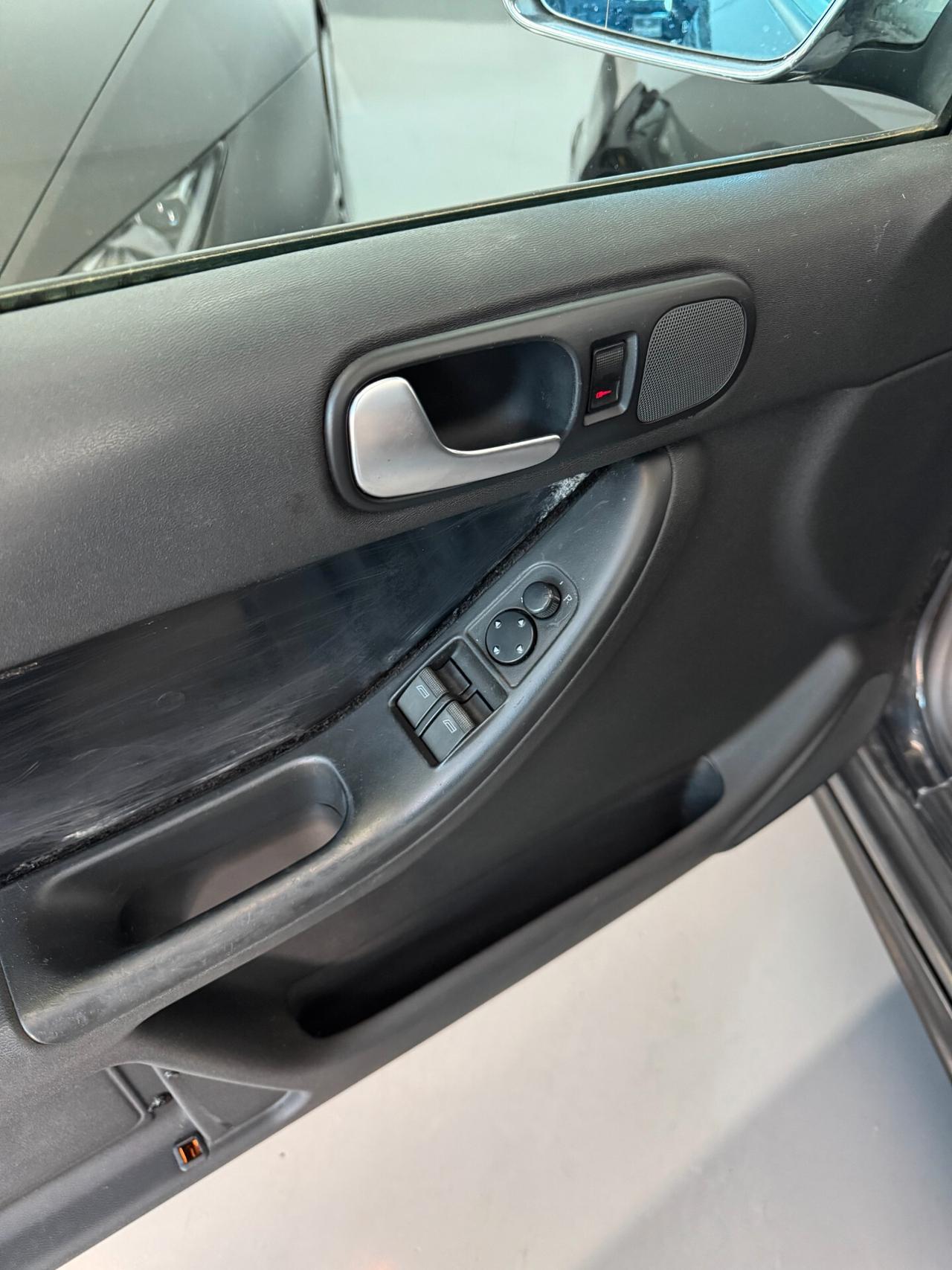 Audi A3 QUATTRO 1.9cc TDI 130cv FariLed+Clima+BT