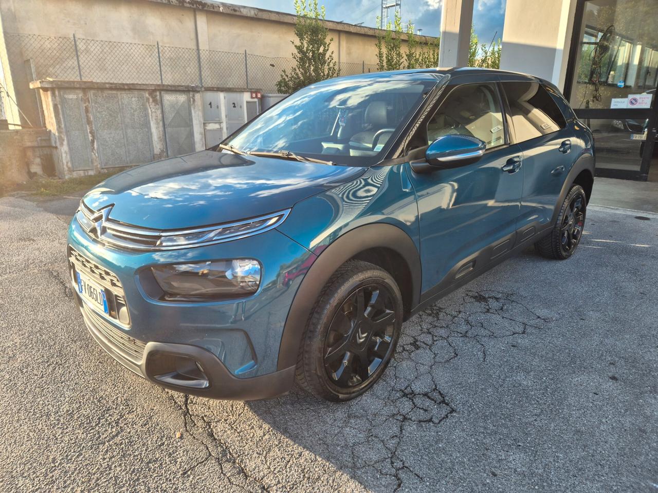 Citroen C4 Cactus BlueHDi 100 S&S Shine
