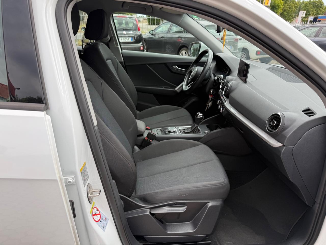 Audi Q2 35 TDI quattro S tronic Business