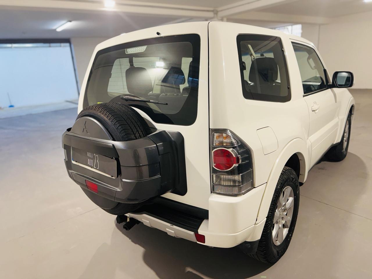 Mitsubishi Pajero 3.2 DI-D 16V aut. 3p.*VERRICELLO*GANCIO TRAINO*AUTOMATICA*