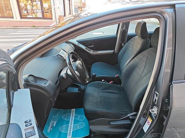 TOYOTA Yaris 1.4 D-4D 5 porte