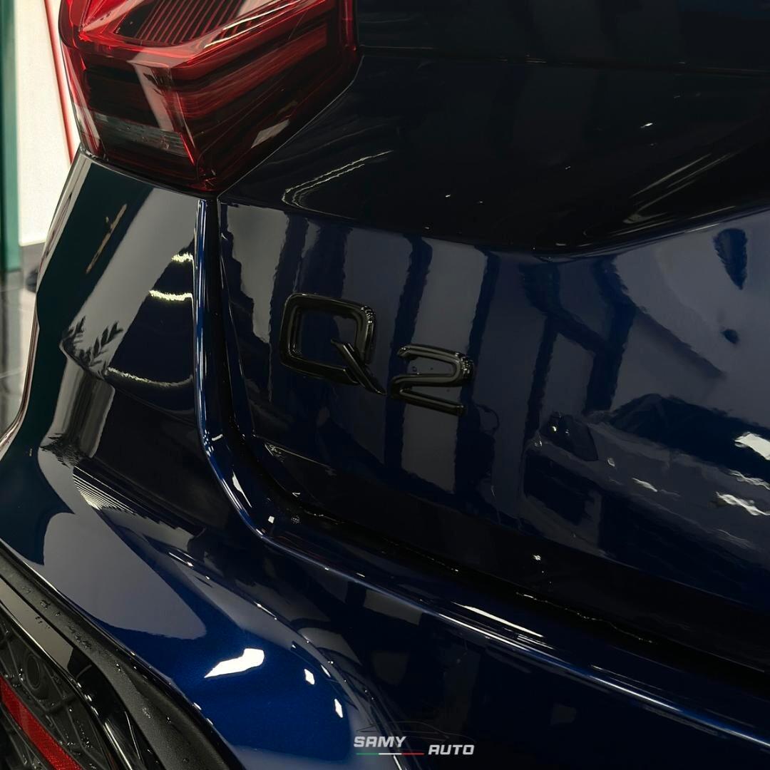 Audi Q2 30 TDI Identity Black