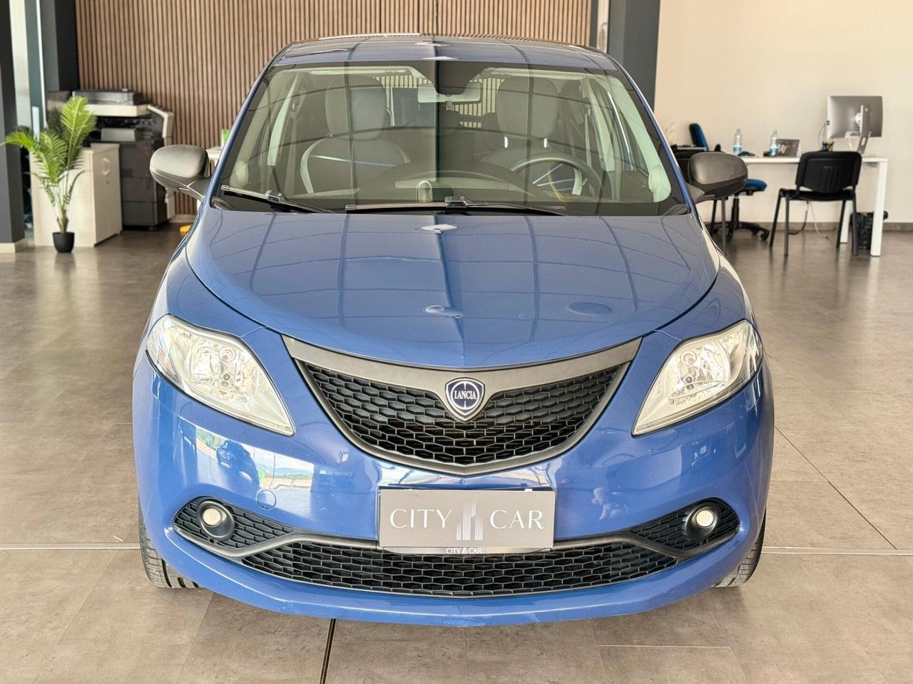 Lancia Ypsilon 1.2 69 CV 5 porte Mya