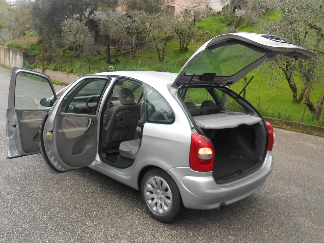 PICASSO 2.0hdi(VELLUTO-C.LEGA-CLIMATRONIC)90cv