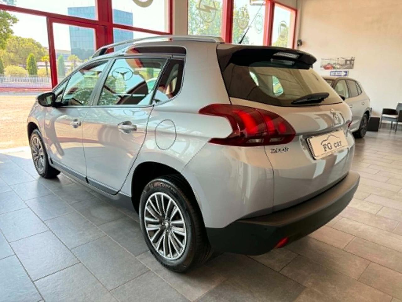 Peugeot 2008 1.2 PureTech 82cv Access NEOPATENTATI
