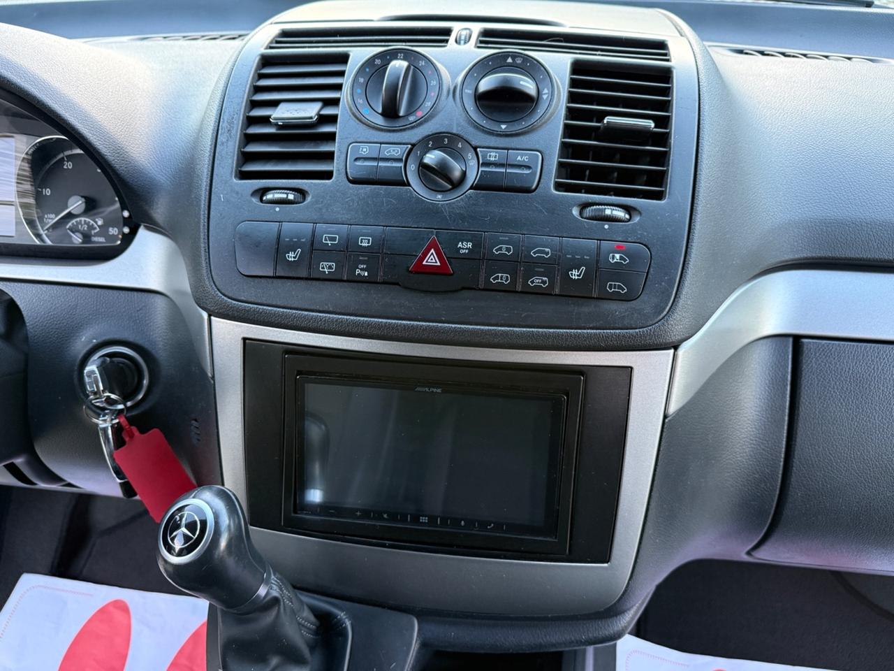 Mercedes Viano 3.0 CDI V6 224cv Avantgarde L 8 posti