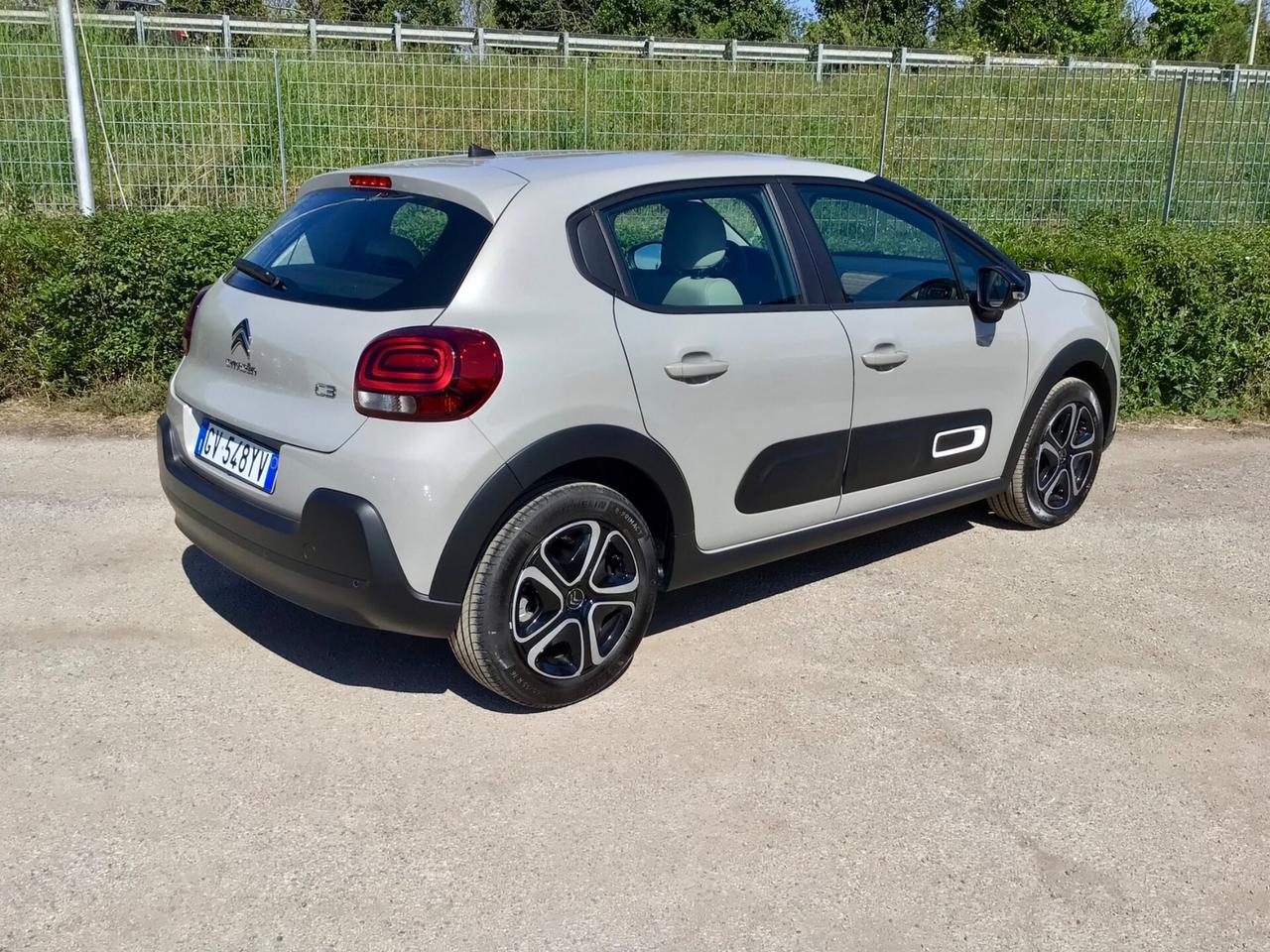 Citroen C3 BlueHDi 100cv Plus KM 1.765