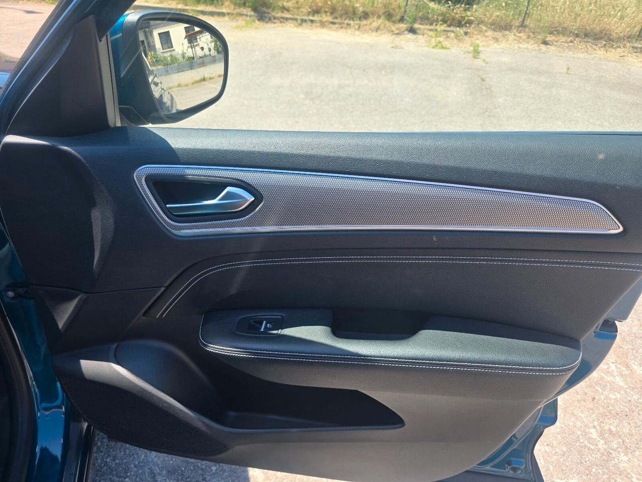 Renault Arkana Full Hybrid E-Tech 145 CV Engineered Fast Track