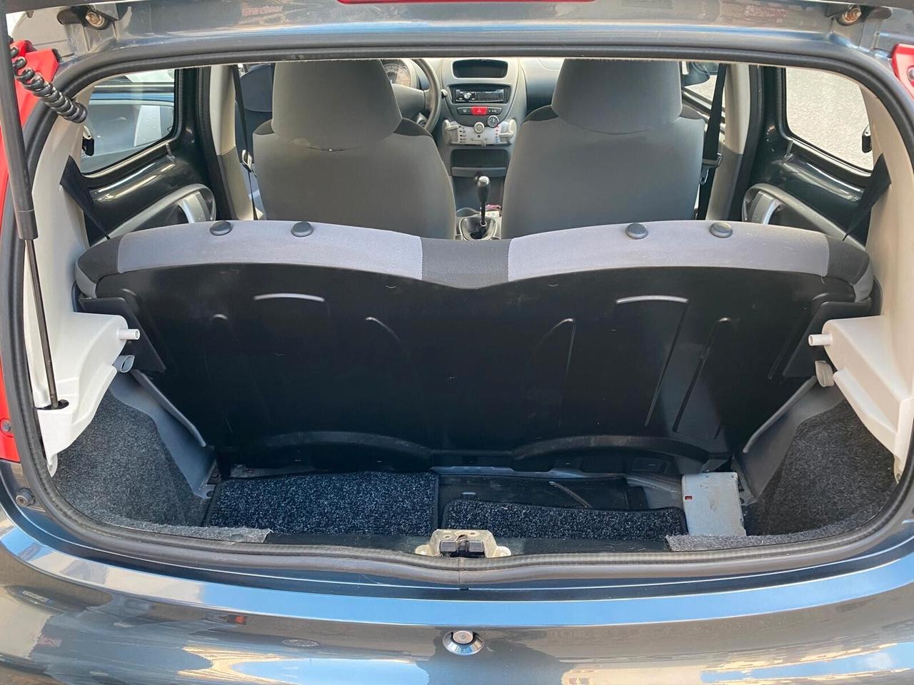 Peugeot 107 1.0 12v Allure Sweet Years