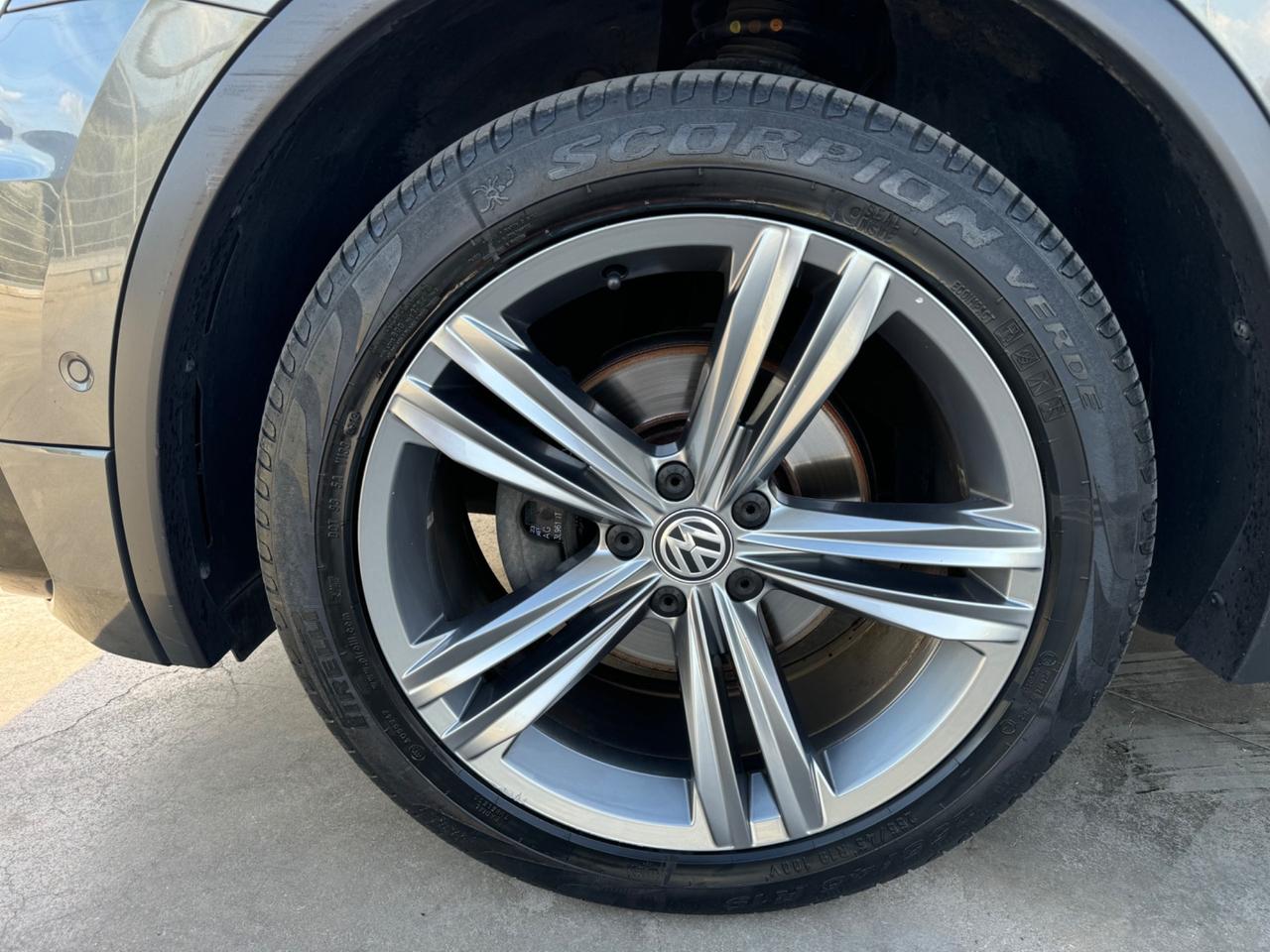Volkswagen Tiguan 2.0 TDI 150cv R-LINE SCR DSG Advanced BlueMotion Technology