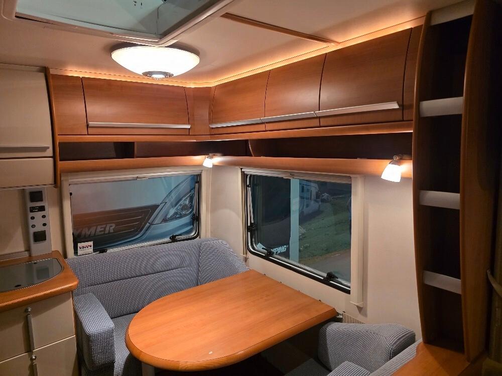 CARAVAN FENDT BIANCO SPORTIVO 395