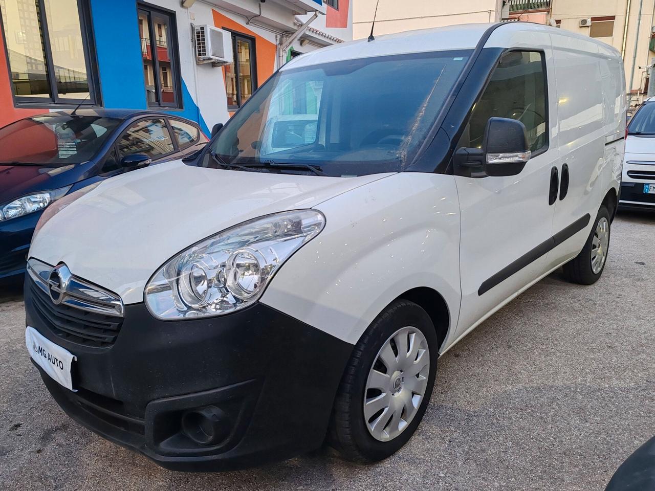 Opel COMBO 1.6 MJT 105 CV