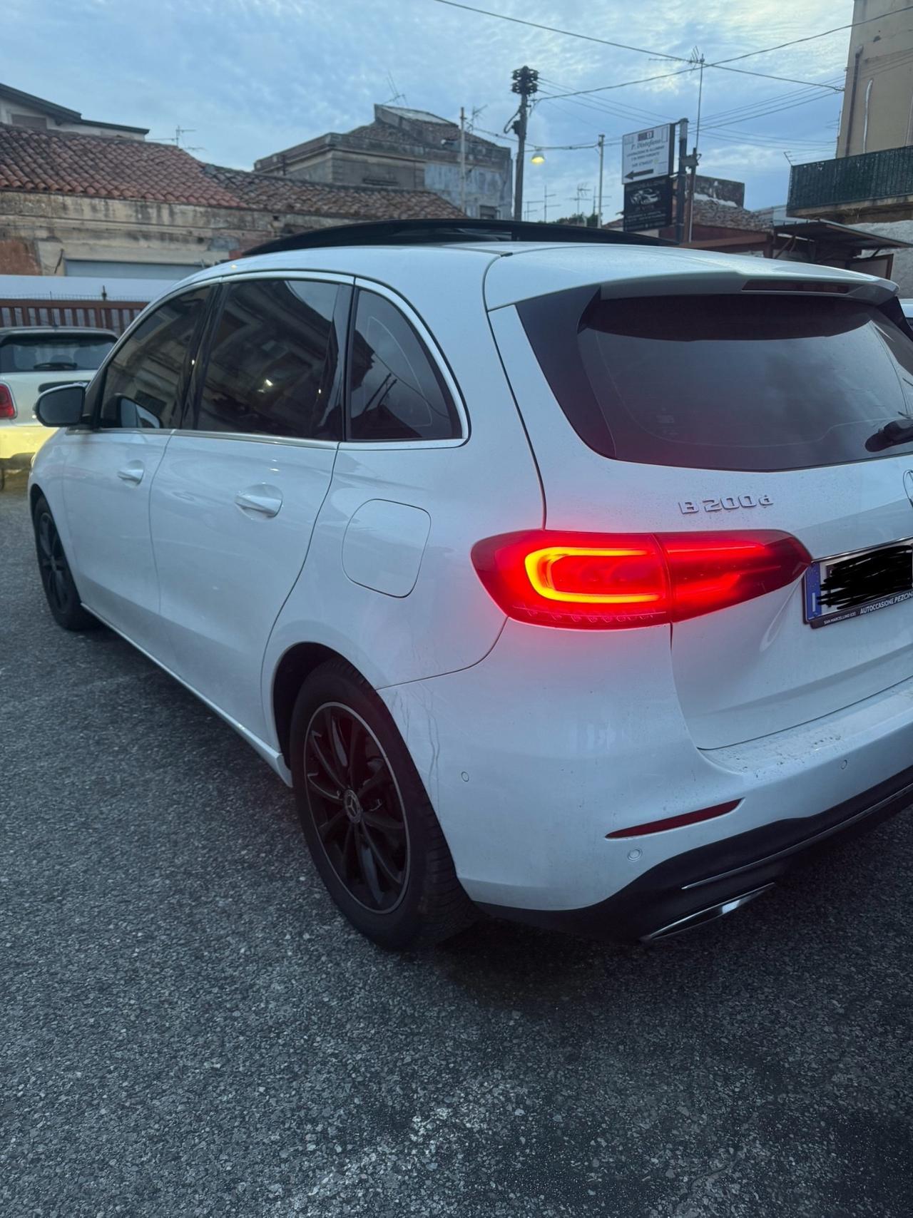 Mercedes-benz B 200 d Automatic Sport ANNO 2021