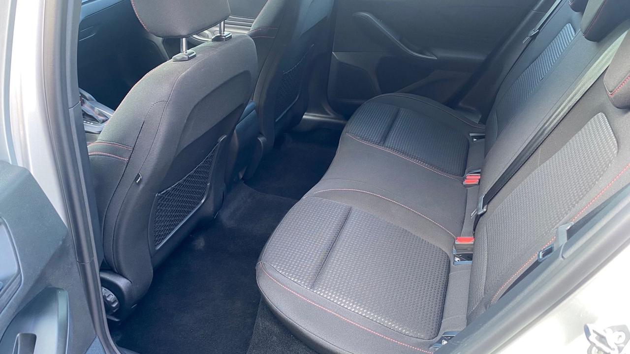 Ford Focus 1.0 EcoBoost Hybrid 125CV Powershift SW ST-Line Design