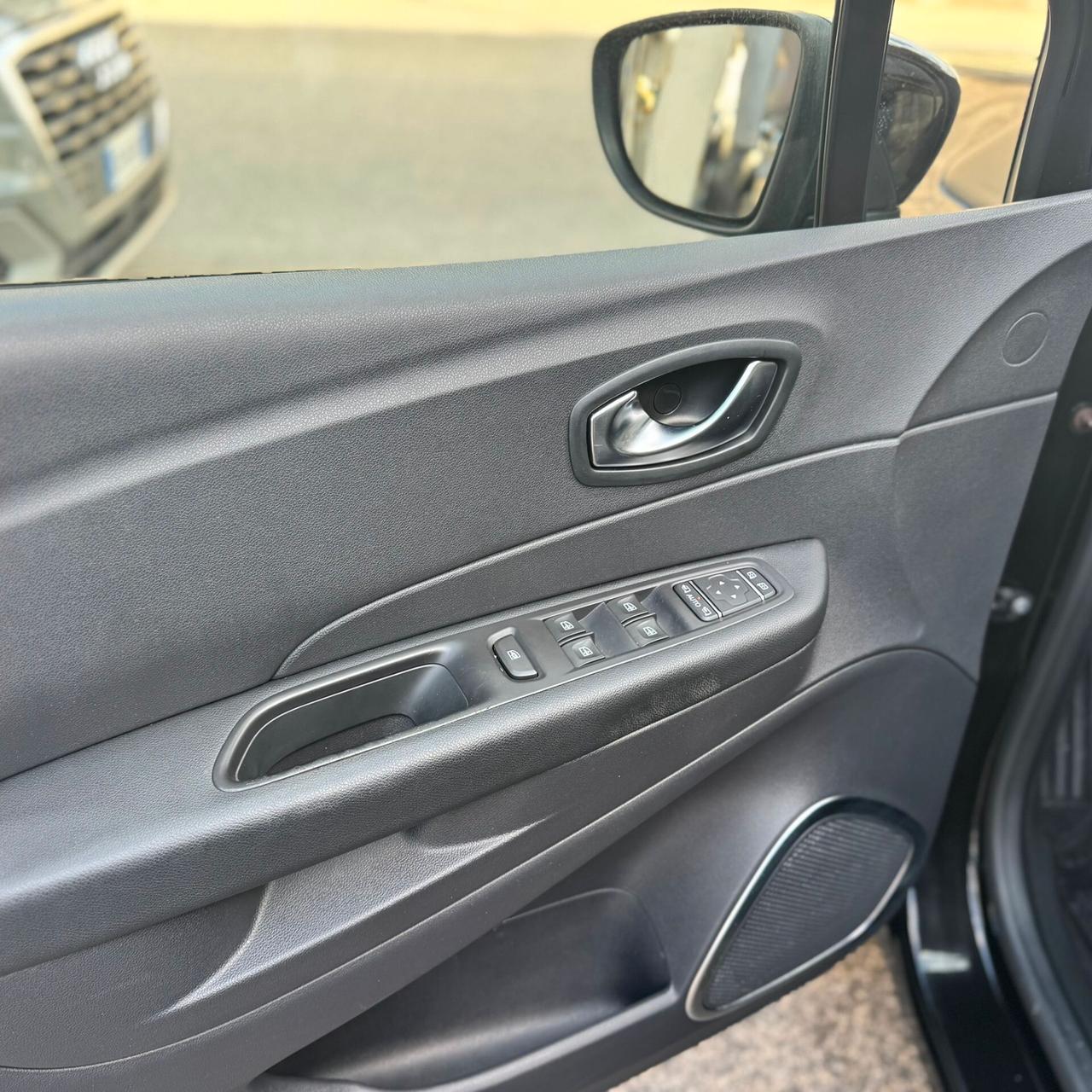 RENAULT CAPTUR 0.9 90CV TCE 2017