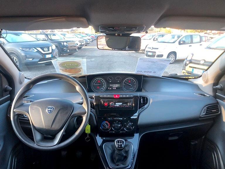 Lancia Ypsilon 1.2 69 CV 5 porte GPL Ecochic Silver