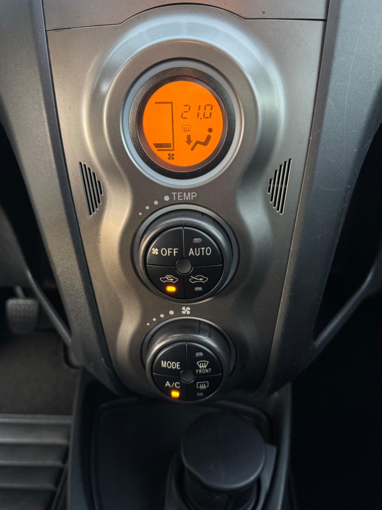 Toyota Yaris 1.3 UNICA PROPRIETARIA