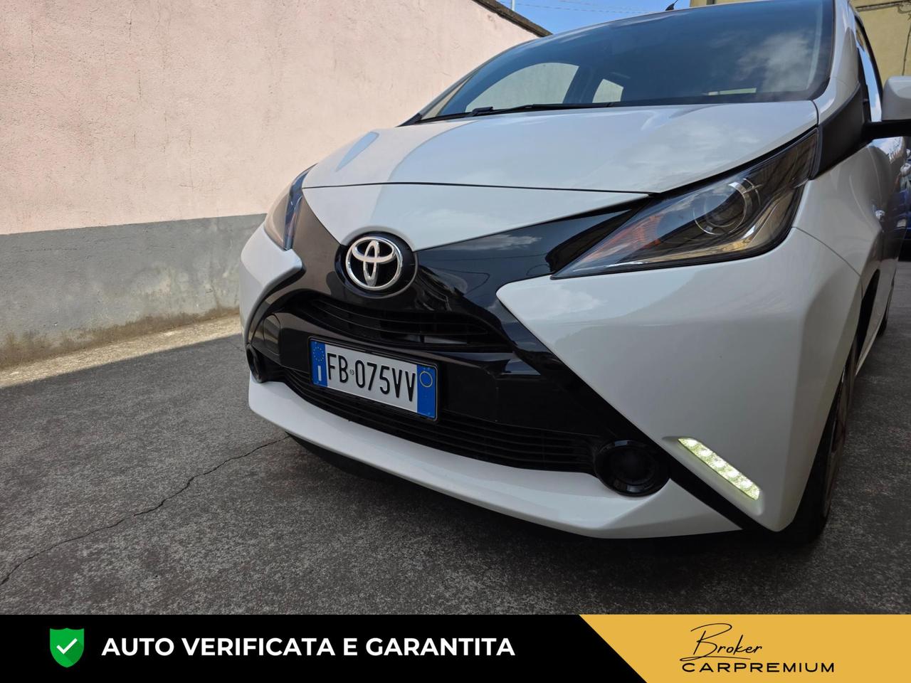 Toyota Aygo Aygo 5p 1.0 x-cool m-mt my15