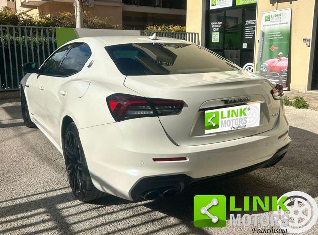 MASERATI Ghibli L4 330 CV MHEV Gransport