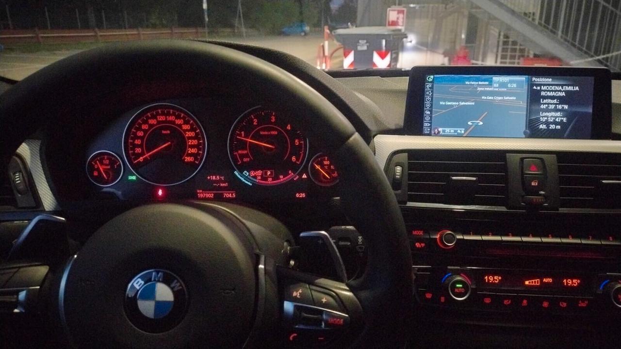 Bmw 420d xDrive Coupé Sport con gancio traino