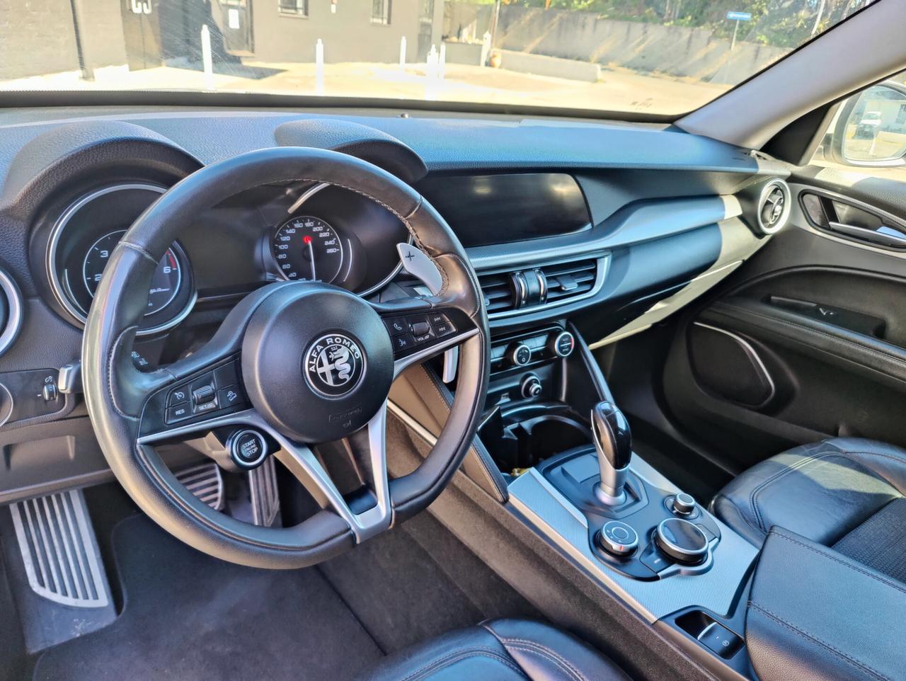 Alfa Romeo Stelvio 2.2 Turbodiesel 210 CV AT8 Q4 Super