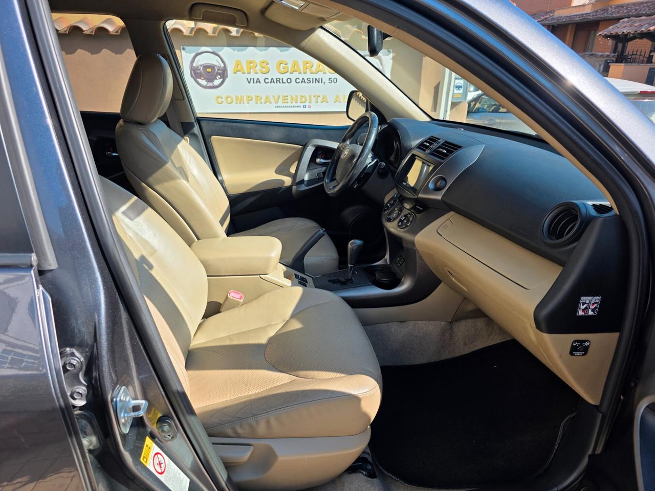 Toyota RAV 4 RAV4 Crossover 2.2 D-Cat A/T 150 CV Luxury