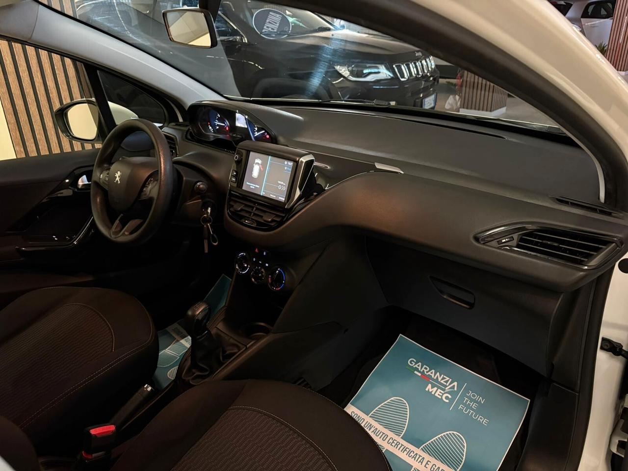Peugeot 208 1200cc 82cv allestimento Active