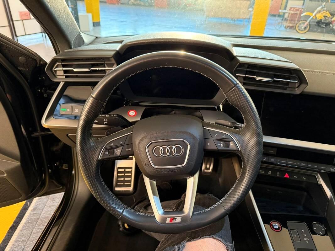Audi S3 Sportback AUDI S3 2.0 TFSI SPORT