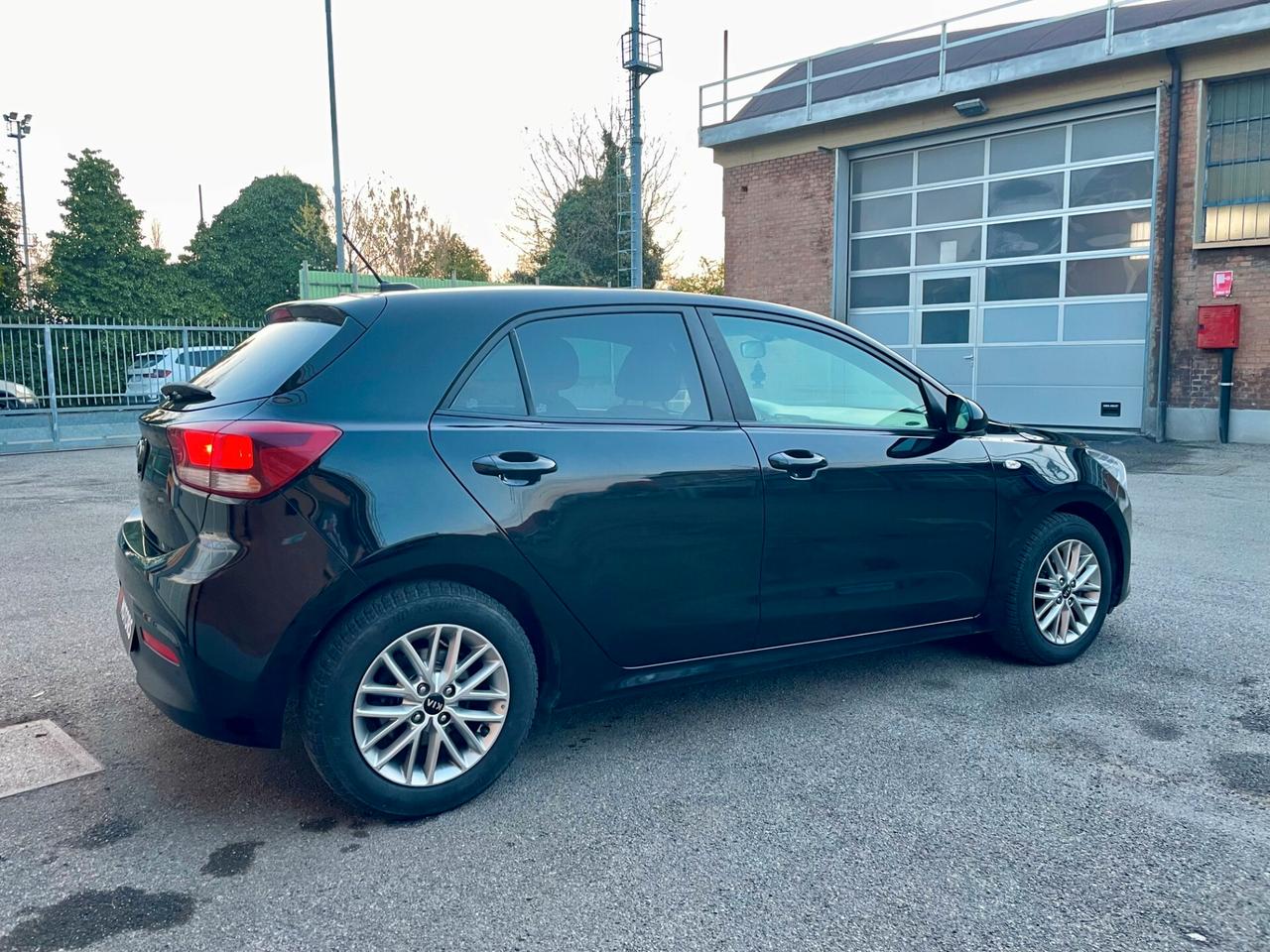 Kia Rio BENZINA/GPL 2021- UNICO PROPRIETARIO- TUTTA TAGLIANDATA KIA UFFICIALE