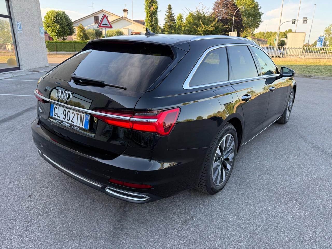 Audi A6 Avant 40 2.0 TDI 204 Cv S tronic Business Design