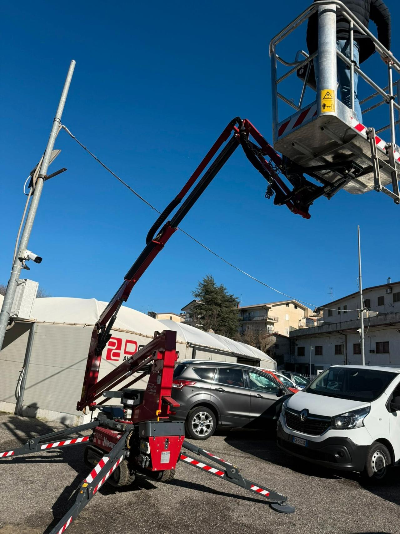 PIATTAFORMA HINOWA LIGHTLIFT 14,72