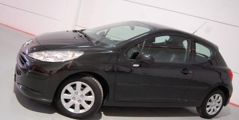 Peugeot 207 NEOPATENTATI