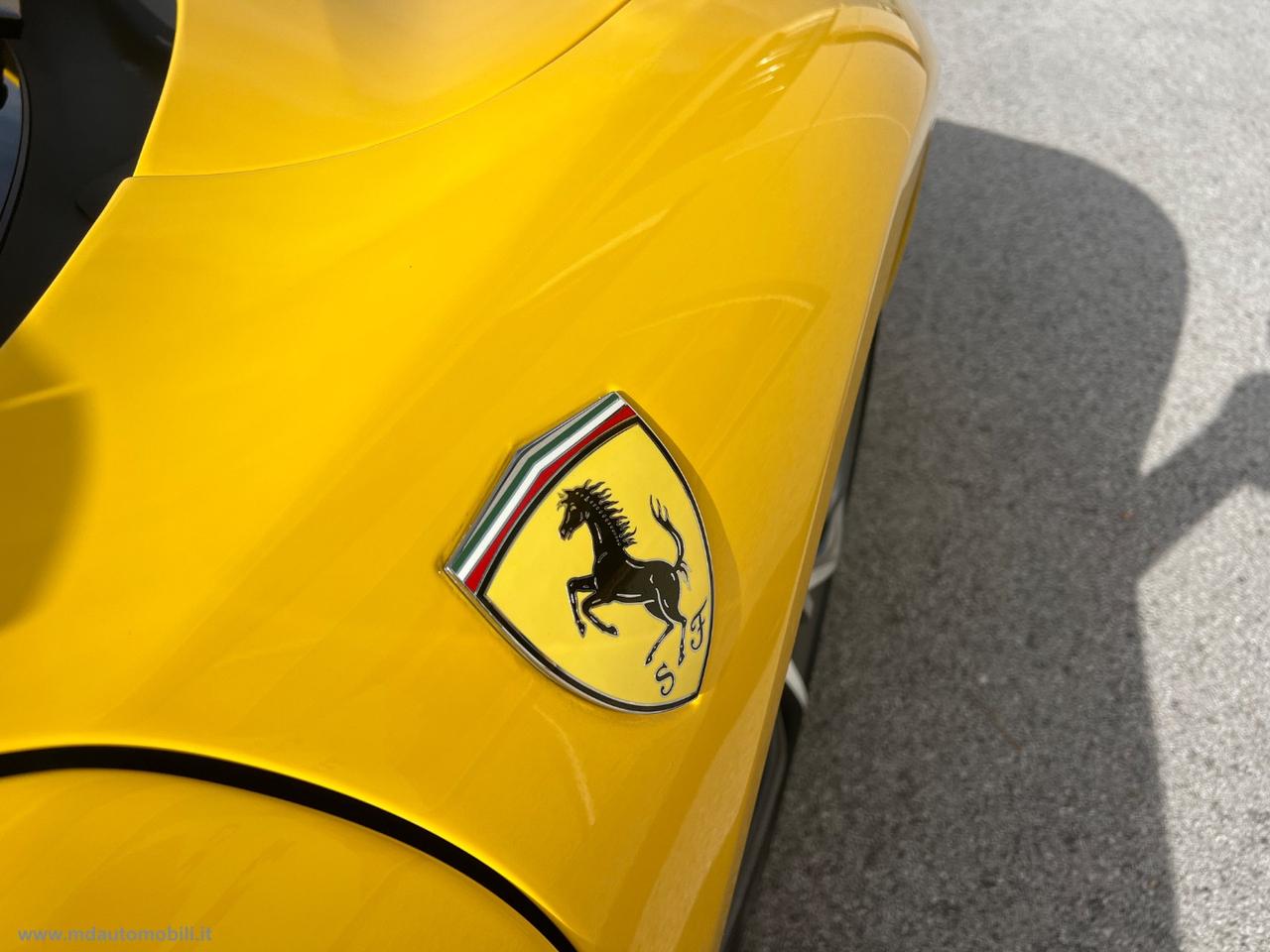 FERRARI 296 GTB CARBONIO SOLLEVATORE IVA ESPOSTA