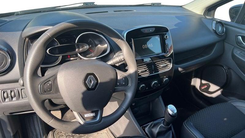 Renault Clio Sporter 1.5 dCi 75cv Moschino Zen Sporter 1.5 dCi 75cv Moschino Life