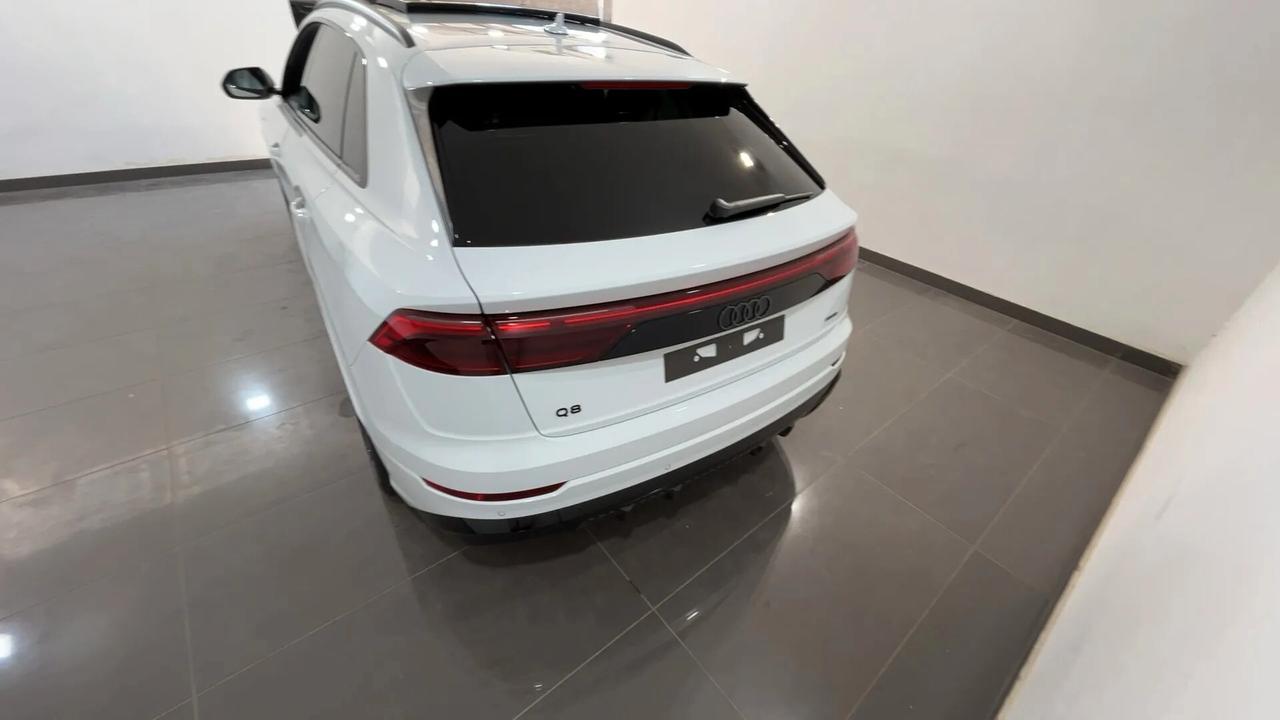 Audi Q8 3.0 tdi mhev S line quattro286cv auto