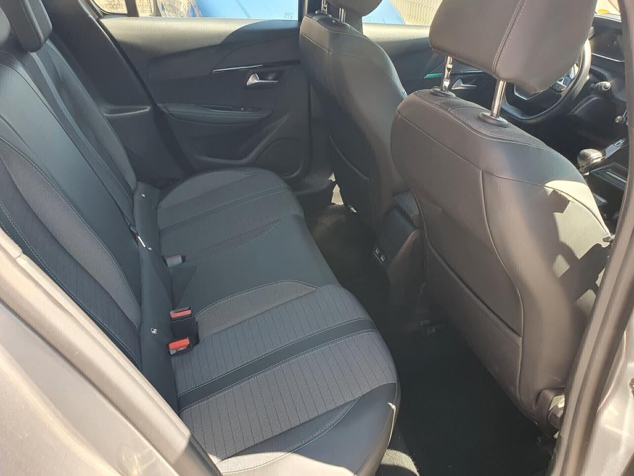 Peugeot 208 1.2 PureTech Allure Neopatentati 2020