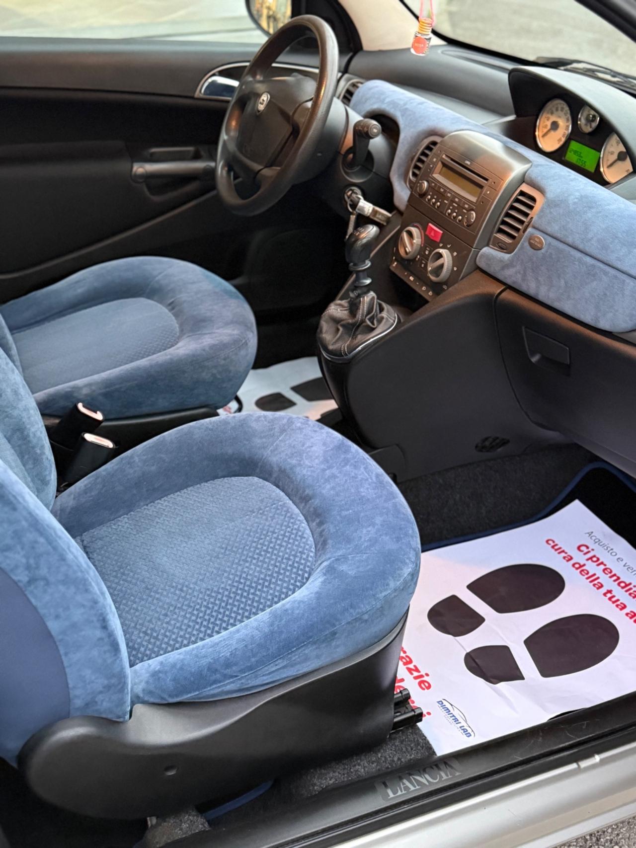 Lancia Ypsilon 1.2 Argento