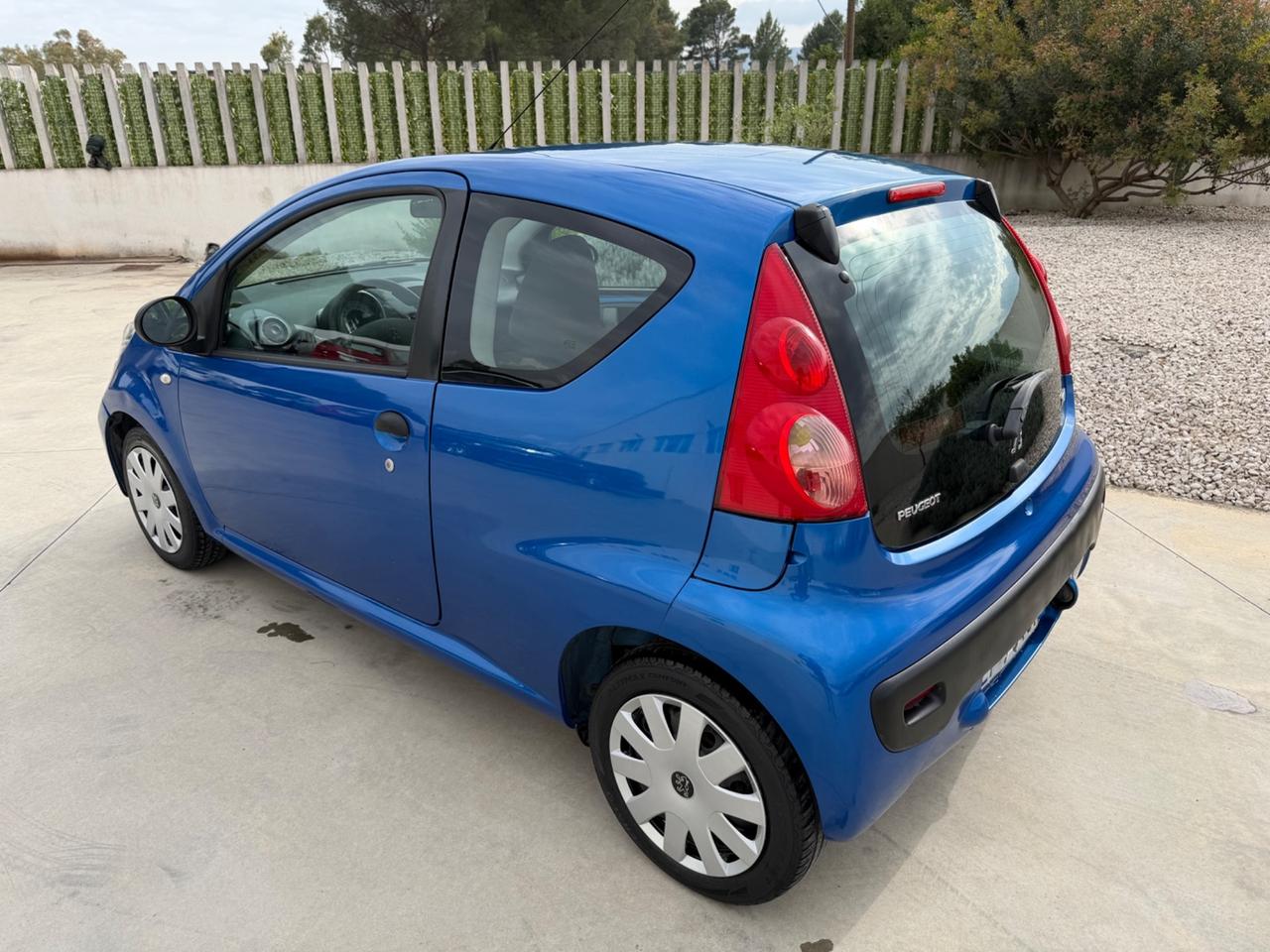 Peugeot 107 1.0 68CV 3p. 2010