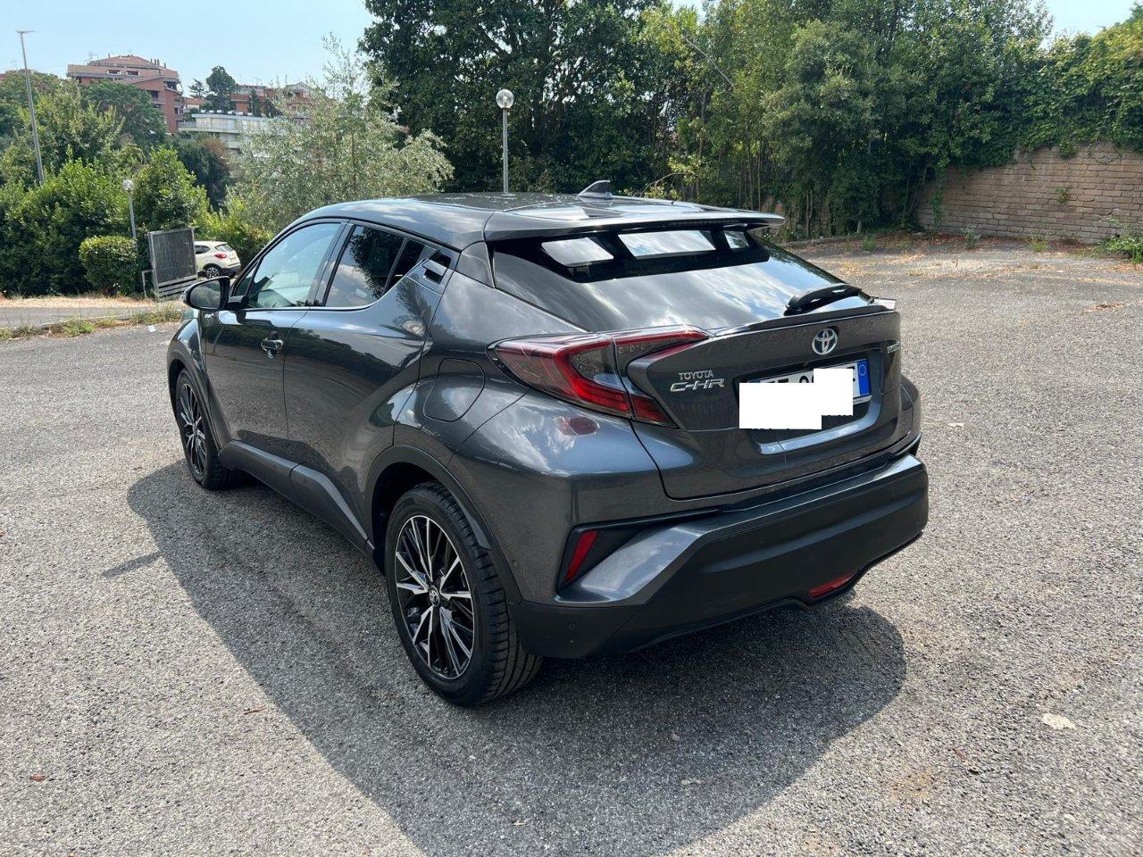 Toyota C-HR 5 Porte C-HR 1.8h Lounge 2wd e-cvt my18