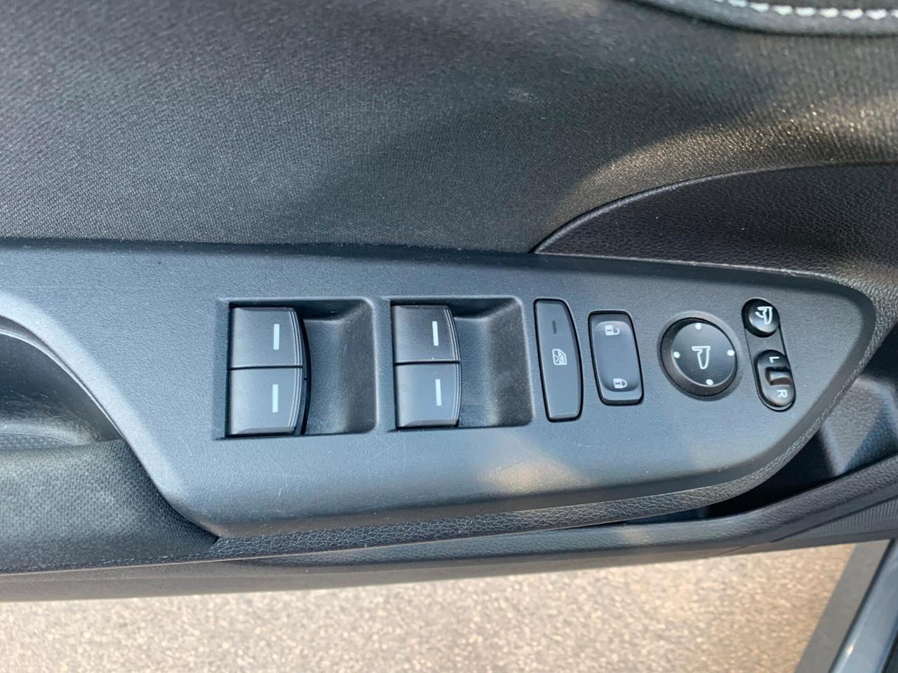 Honda Civic 1.6 5 porte Elegance Navi
