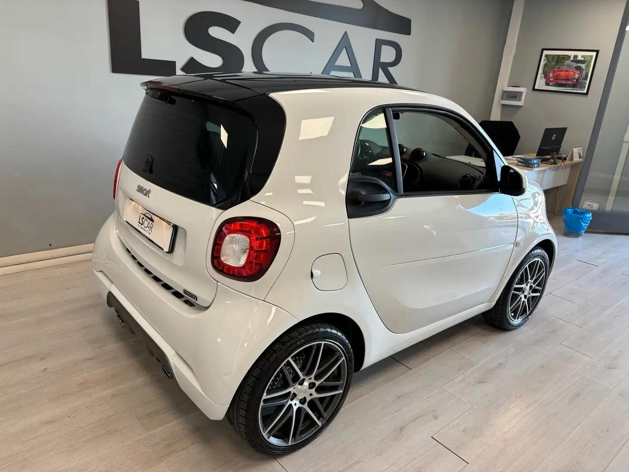 smart forTwo 0.9 t Brabus Xclusive 109Cv-Unipro-Promofinanziamento