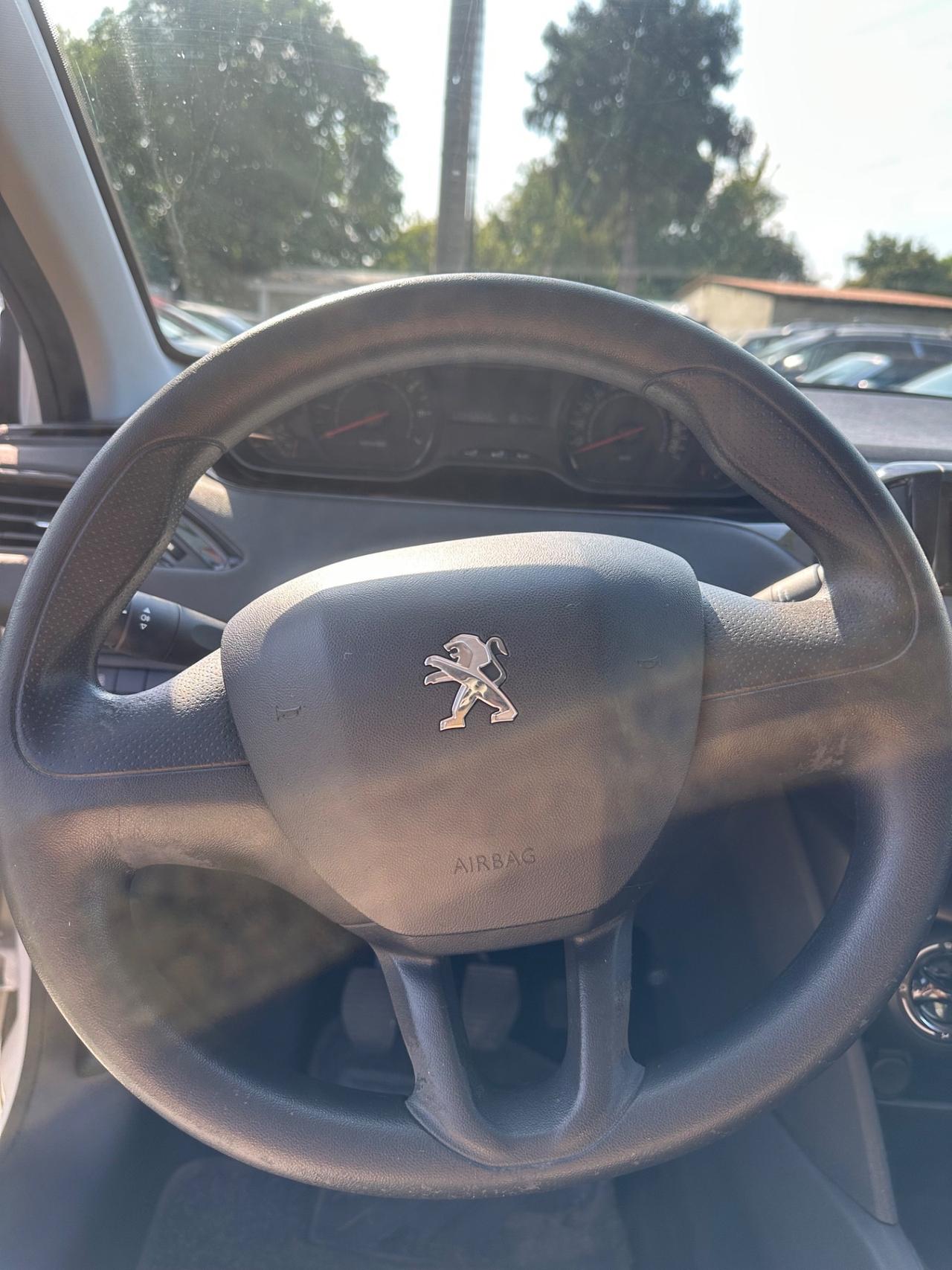 Peugeot 208 1.2 VTi 82 CV 3 porte Active